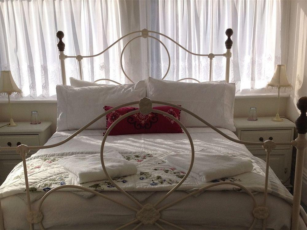 مبيت وإفطار ايستبورن Bassets House المظهر الخارجي الصورة